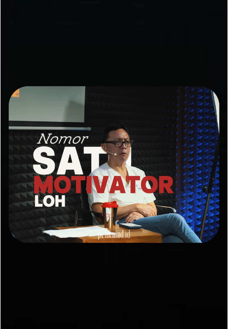 Motvasi tanpa aksi hanyalah delusi.      #Philosophy #hopecore #motivator #foryou  Source: Wei Journals (Youtube)