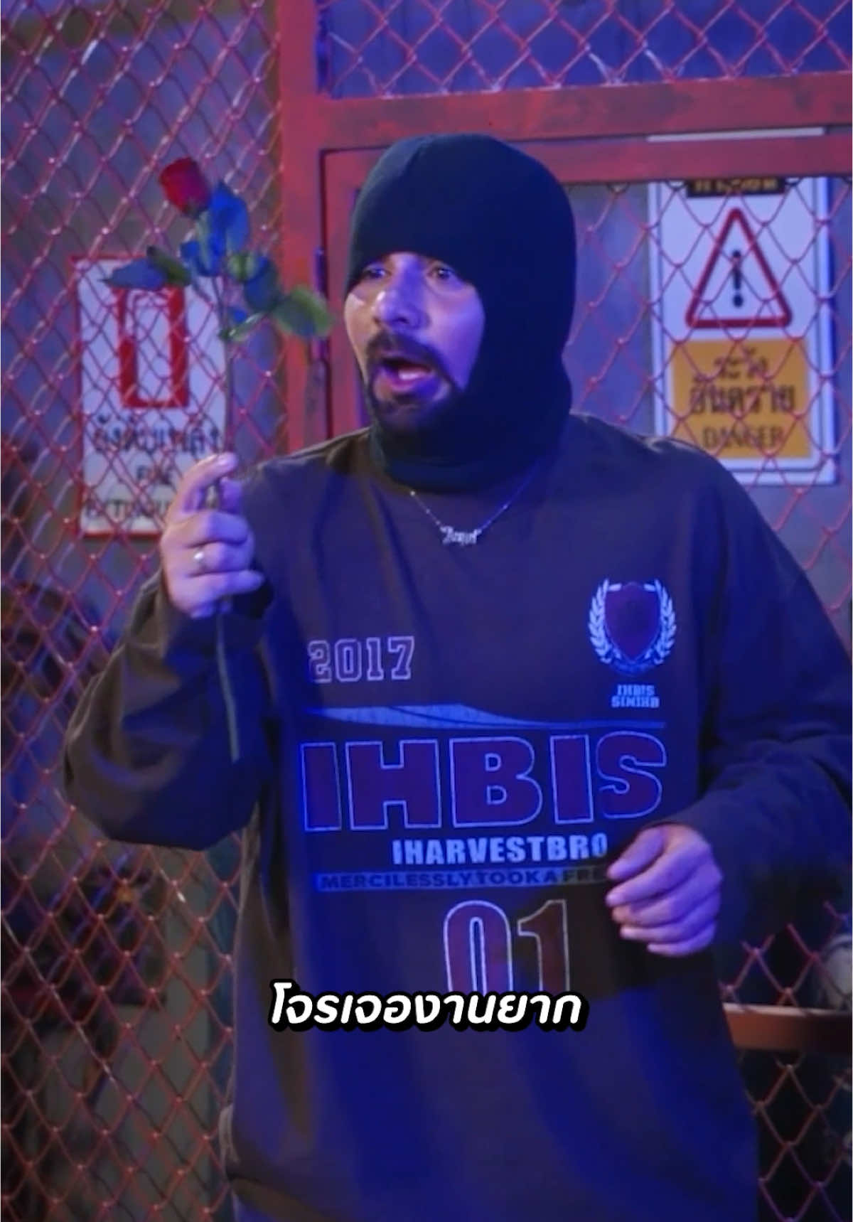 โดนปล้นแบบมีลูกเล่น รับชมคลิปเต็มได้ที่ YouTube : โคตรคูล รายการ ละครKOOLน่ะทำ EP.29 ทุกวันพุธ 19:00 น. และ Workpoint ช่อง 23 เวลา 21:30 น. เป็นต้นไป  #ละครKOOLน่ะทำ #โคตรคูล #Workpoint23