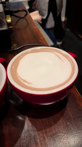 Chocolate Art 😍 #coffee #cafe #カフェ #コーヒー #カフェ巡り #chocolate #coffeelovers #caramel 