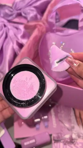 @Huda Beauty @hudabeautyshop ube collection 💜 what’s your favourite HB product?..👀 #pr #gifted #ube #ubebirthdaycake #ubecollection #hudabeautyubecollection #hudabeauty #hudabeautyshop #hudabeautypr #makeup #beauty #asmr #fyp #foryou #foryoupage #trending #hudabeautyfauxfillergloss #hudabeautyeasybake 