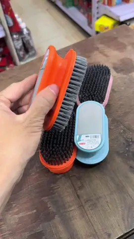Combo 5 Bàn Chải Nhựa Chà Chân Và Giặt Đồ Có Tay Cầm Tiện Lợi 🥰🥰🥰#xuhuong #nhatam #nuocgiat #mevabe #phunu #2025 #giadinh #quanao 