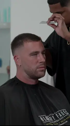 @Travis Kelce on the check in 💈🔥🔥🔥💈 @Rewind It 10                   #nfl #traviskelce #taylorswift #celebritybarber #haircut #football #Super Bowl