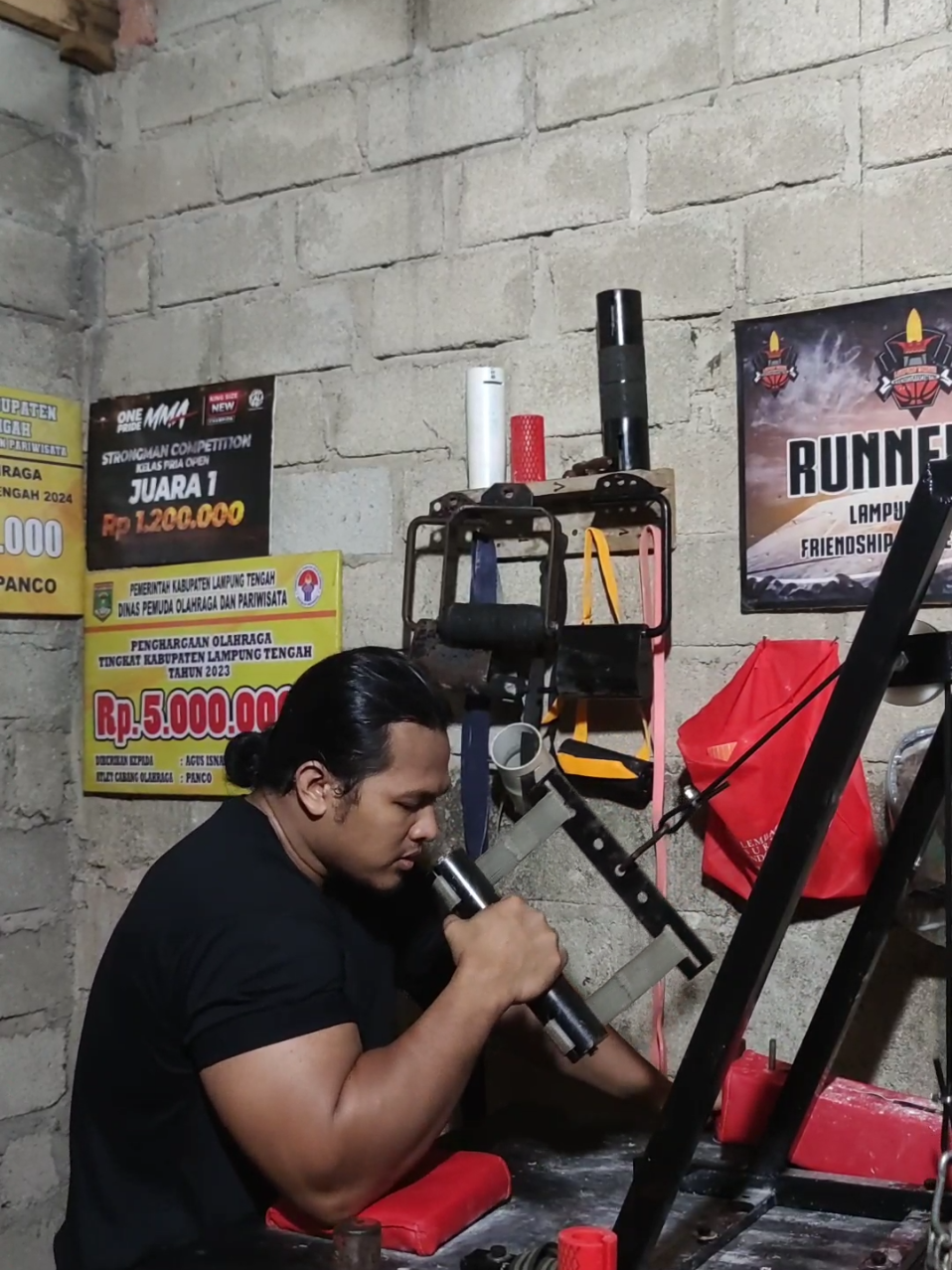 velocity versi cupping 🤣 #armwrestling #panco #gym #fyp 