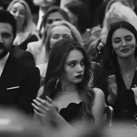 نحجي بالنظرات.☹️🥺#ماجد_المهندس #اكسبلور #حالات_واتس #Love #fyp #خليل_ابراهيم #حب_بلا_حدود 