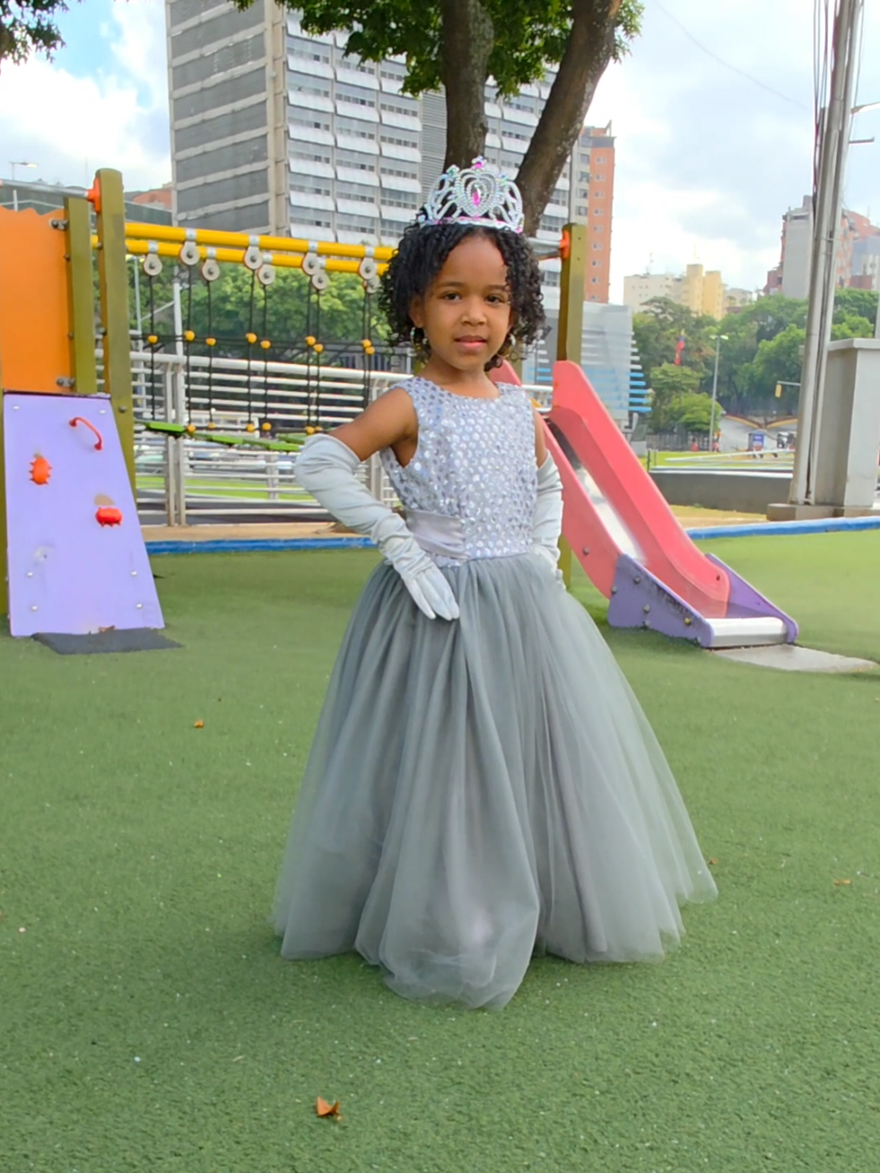 INSCRIPCIONES ABIERTAS ✨  GRUPO INFANTIL. FORMA A LA PRINCESA DE LA CASA PARA UN FUTURO BRILLANTE, Y AXEL MODELS INTERNACIONAL ES EL ALIADO PERFECTO JUNTO CON SU EQUIPO DE PROFESIONALES. A PARTIR DE LOS 4° AÑOS DE EDAD.  ESCRIBENOS AL DM📩📱