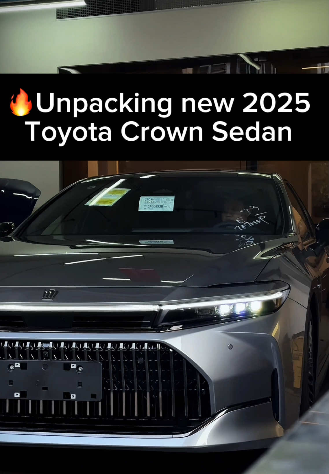 Rate 1-10 🔥 Unpacking new 2025 Toyota Crown Sedan #toyotacrown #crownsedan #toyota #toyotacrownsedan #crown #toyotausa #fyp 