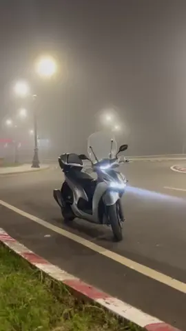 Sh350❤️‍🔥 #sh350i #shhonda #shsmart #sh150 #sh125 #tenere700 #tmax530 #sh300 #suzuki #yamah #tracer900 #mt09 #mt07 #r1yamaha #bikelife #fouryou #fyp #yamax #sh350i 