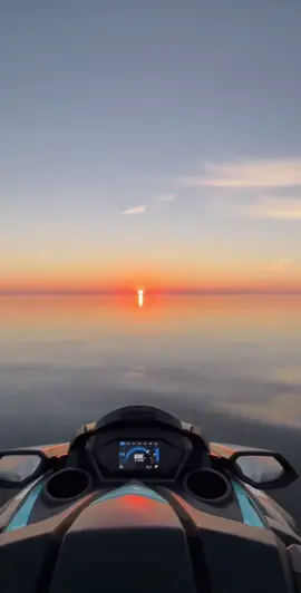 let me love you #creatorsearchinsights #fyp #sunsets #jetski 