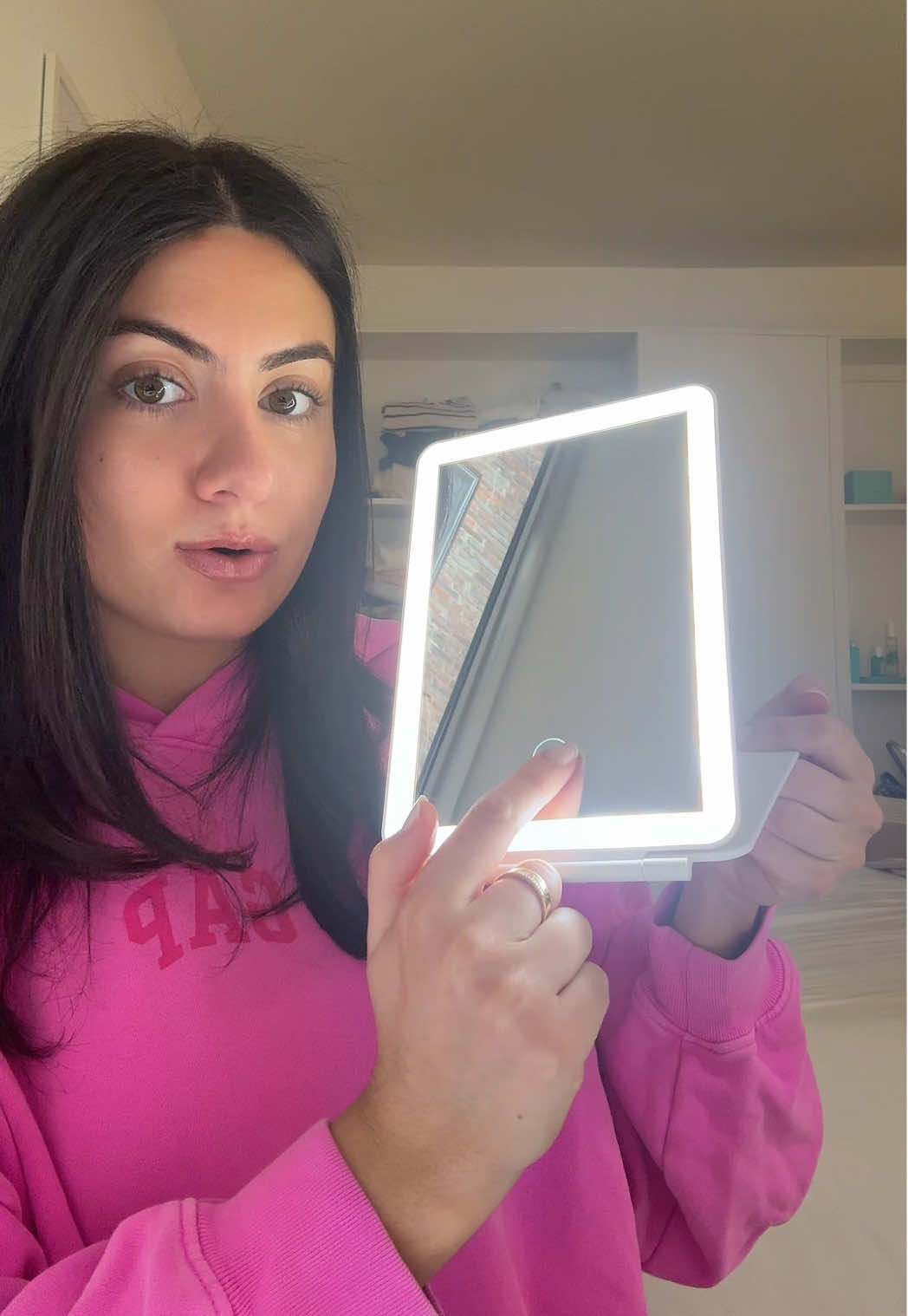 The perfect travel make up mirror ✈️ 🪞 ✨  #travelmirror #makeupmirror #lightupmirror #travelessentials #foldablemirror #ledmirror 