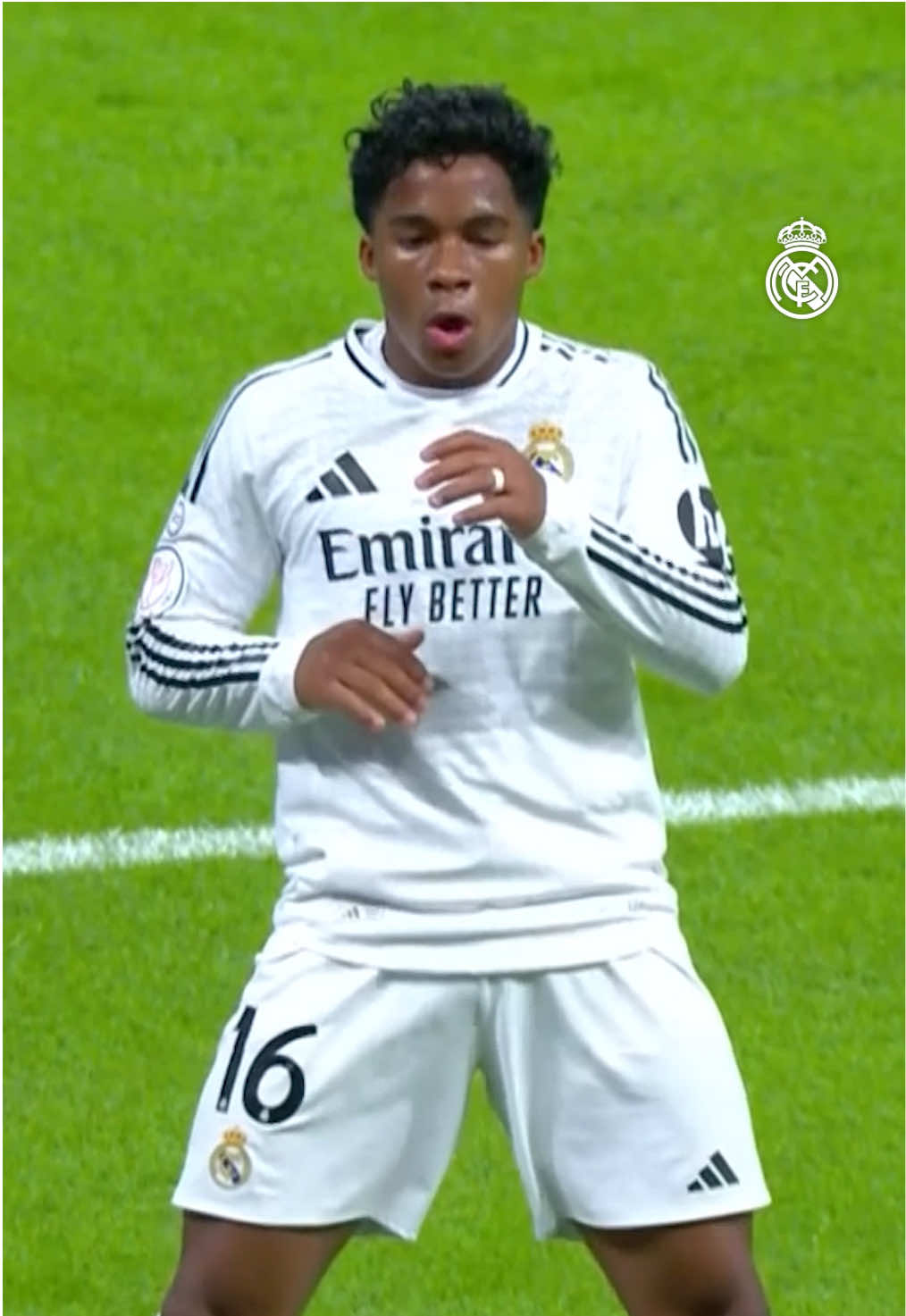 🤩 G O L A Ç O @Endrick Felipe 🇧🇷 #RealMadrid #LaCopaMola 