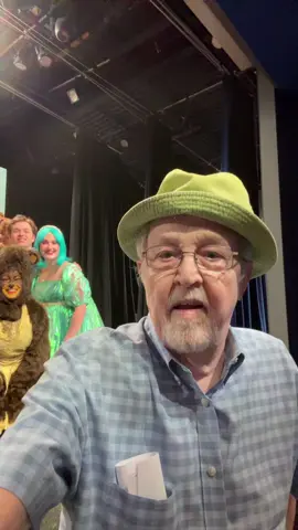 At Theatre Arlington seeing “Goldie and the 3 Bears “ #fypシ #foryoupage #oldmansteve #theatrearlington #theatre #musical 