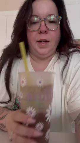 Do ya’ll want more of @Scott McCarvell ‘s smoothie recipes?!  ✨Reds, Greens & Hydration are from @Cira 