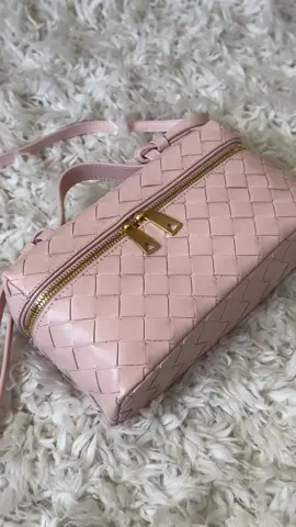 EYE CANDY • The Bang Bang Vanity Case from Bottega Veneta is the splash of pastel your spring wardrobe needs - discover it on #FWRD #bottegaveneta #bottega #springbag #bagcheck #handbag #luxurybag #luxuryfashion #bagoftheday 