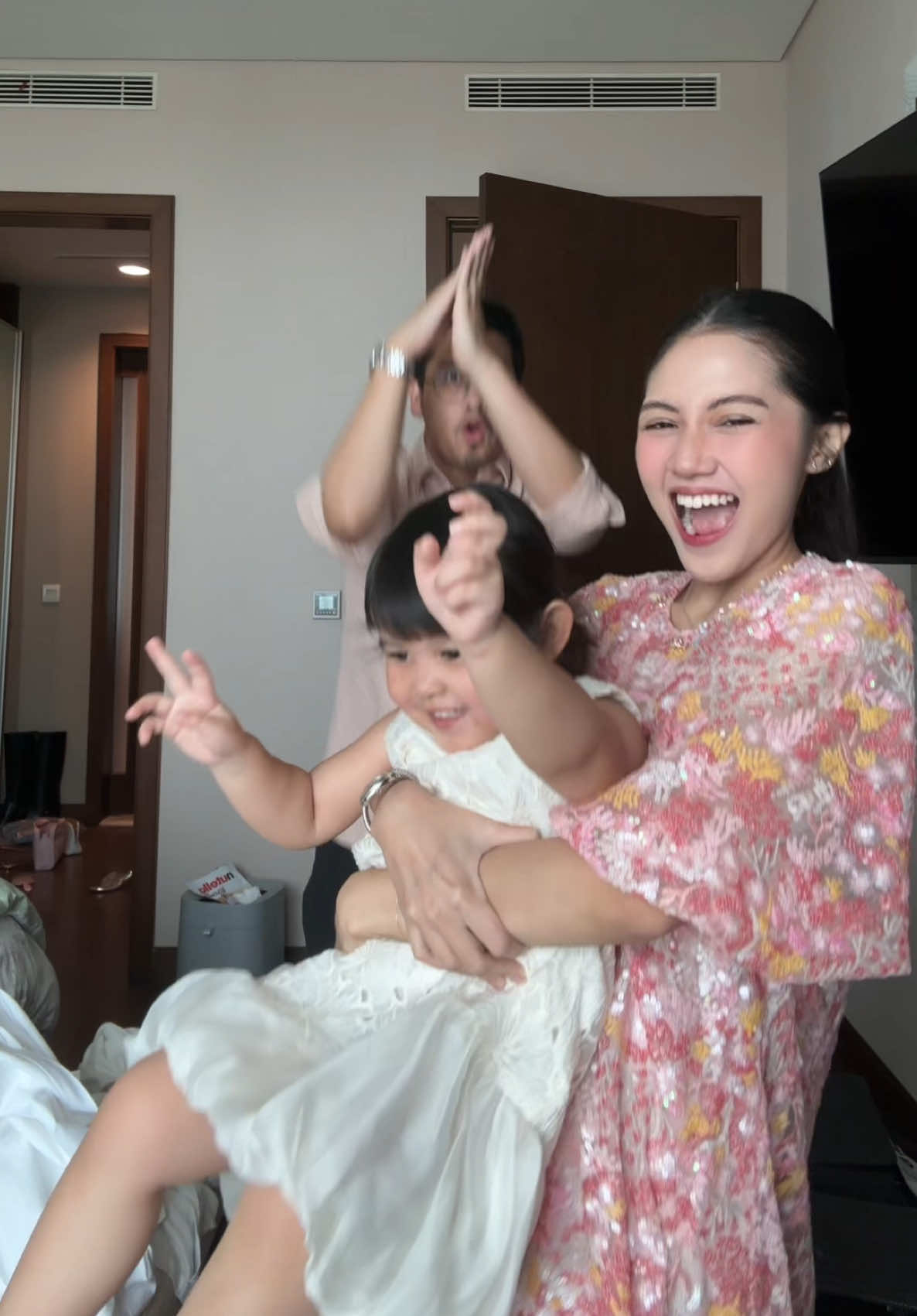 little surprise at the end…cewek katbol @Mama+Alaia😌