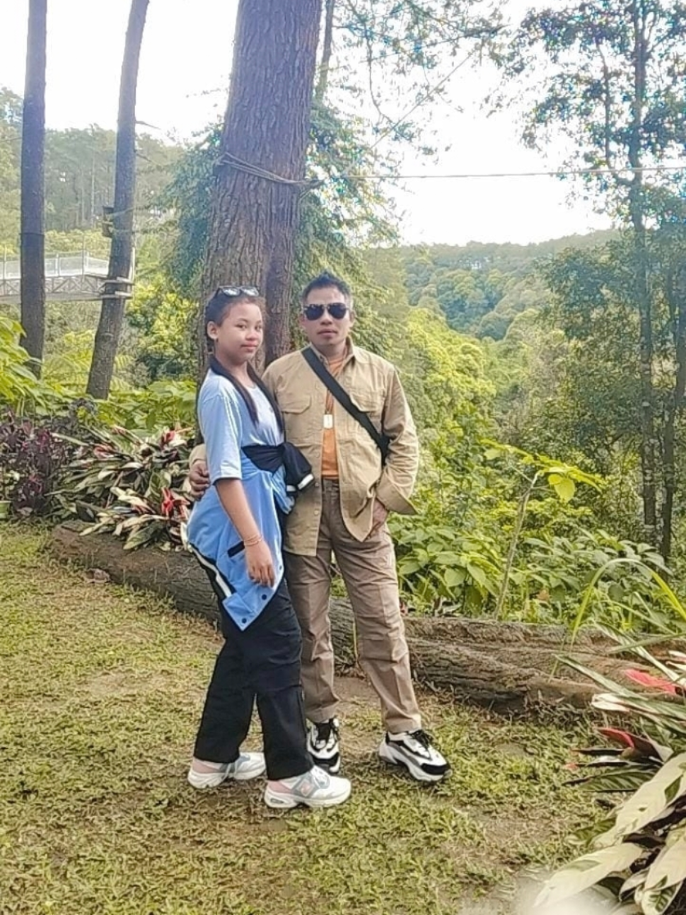 Liburan ke hutan pinus Cikole Lembang #pothoshot #yadifashionrnd #bersamakeluarga #liburanyuk #musik #liriklagu #hutanpinuscikolelembang #jawabarat #kotabandung #indonesia 