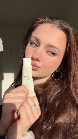 Sunscreen no. 1❤️❤️❤️ #beautyofjoseon #fyp #skincare 