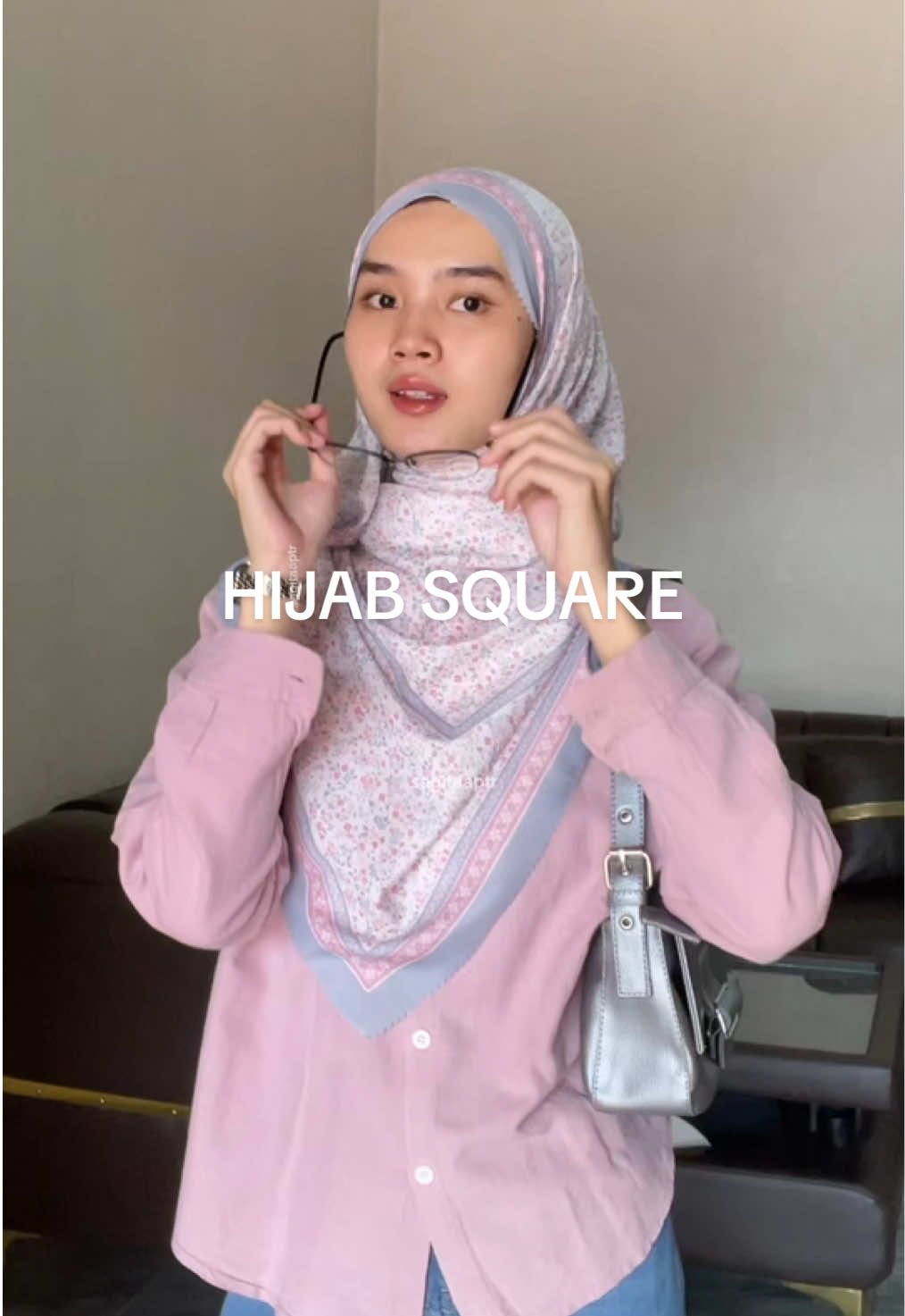 join the trend ‘styling hijab square’ love it! #hijabsquare #stylehijab 