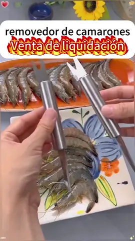 ¡Pelar camarones nunca fue tan fácil! 🍤✨ Solo inserta y gira: ¡la cáscara sale al instante sin dañar los camarones ni tus manos! 🙌 Perfecto para camarones grandes y delicias de pescado crudo 🐟👌 ¡Una innovación para los amantes de los mariscos y los cocineros caseros! 🔥#AmantesDeLosMariscos#Pelacamarones#AparatosDeCocina#CocinaFácil#ChefCasero#TrucosDeCocina#HallazgosDeTikTok#Imprescindible#ComoSeVeEnTikTok#CocinaFácil#tiktokshopspringglowup#hallazgosdereferencia #tiktokshopspringglowup #tiktok #TikTokShop #tienda #compras