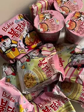 pink samyang >>>                                                     #ramen #ramennoodles #cheesy #nyumnyum #pinkbuldak #samyangnoodles #fypage #fyyyyyyyyyyyyyyyy #fyppls #ilovetiktok #plsfyp #fypage #xybca #Foodie #korean #aesthetic #cute 