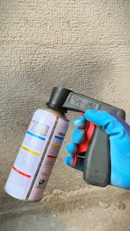 Spray Handle , Aerosol Spray Gun , Original Spray Can Handle , Universal Spray Handle , Autos Spray Can Handle , Auto Universal Spray Can Handle#Self-painting power handle # self-painting handle # good stuff recommended # High performance utility # hardware tool # good item sharing #fyp #foryou #tiktokshop #goodthing 