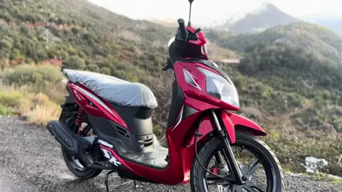 الحمرة يااااااو ❤️❤️ #sym #سيم_الجزائر #moto #motorcycle #سيم #fiddle3 #st #st #الجزائريين #وادي_سوف #symalgerie #Sr150 #jet4 