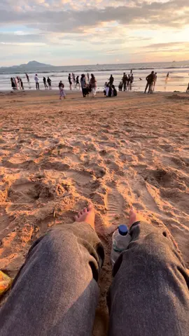 #thepaps #sunset #senayabeach #pantailampung 