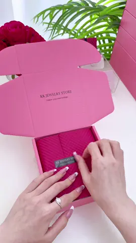 ASMR packing~  #asmr #jewelry #asmrpacking #packing #packingorders #asmrpackingorder #unboxing #jewelrybusiness #asmrpackagingjewellery  #asmrpackaging #jewelrymaking #jewelrypackaging #asmrpackingjewelry #orderpacking #orderpackingasmr #packagingorders #package #packageorders #packaging #packanorderwithme #jewelrybusiness #jewellery #smallbusinessowner #SmallBusiness #goldjewelry #handmadejewelry #asmrsounds 