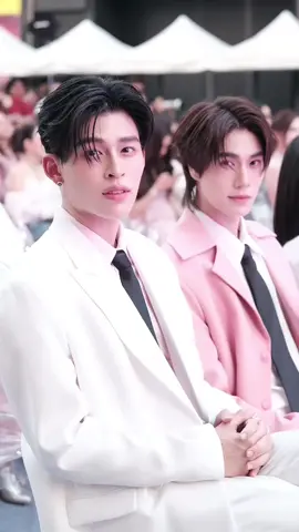 งานคู่หล่อมากๆๆๆๆๆๆ🩷 #EucerinspotlessxPondPhuwin @ppnaravit @phuwintang #pondphuwin 🩷