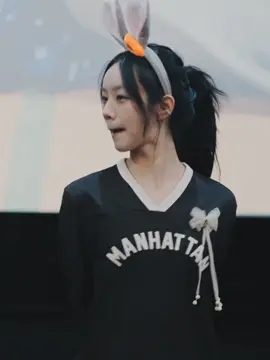 Hyeri #fyp #deoksun #hyerifans #friendrivalry #yoojaeyiedit #hyeriedits #leehyeri #hyeri #replay1988 #victory @혜리 