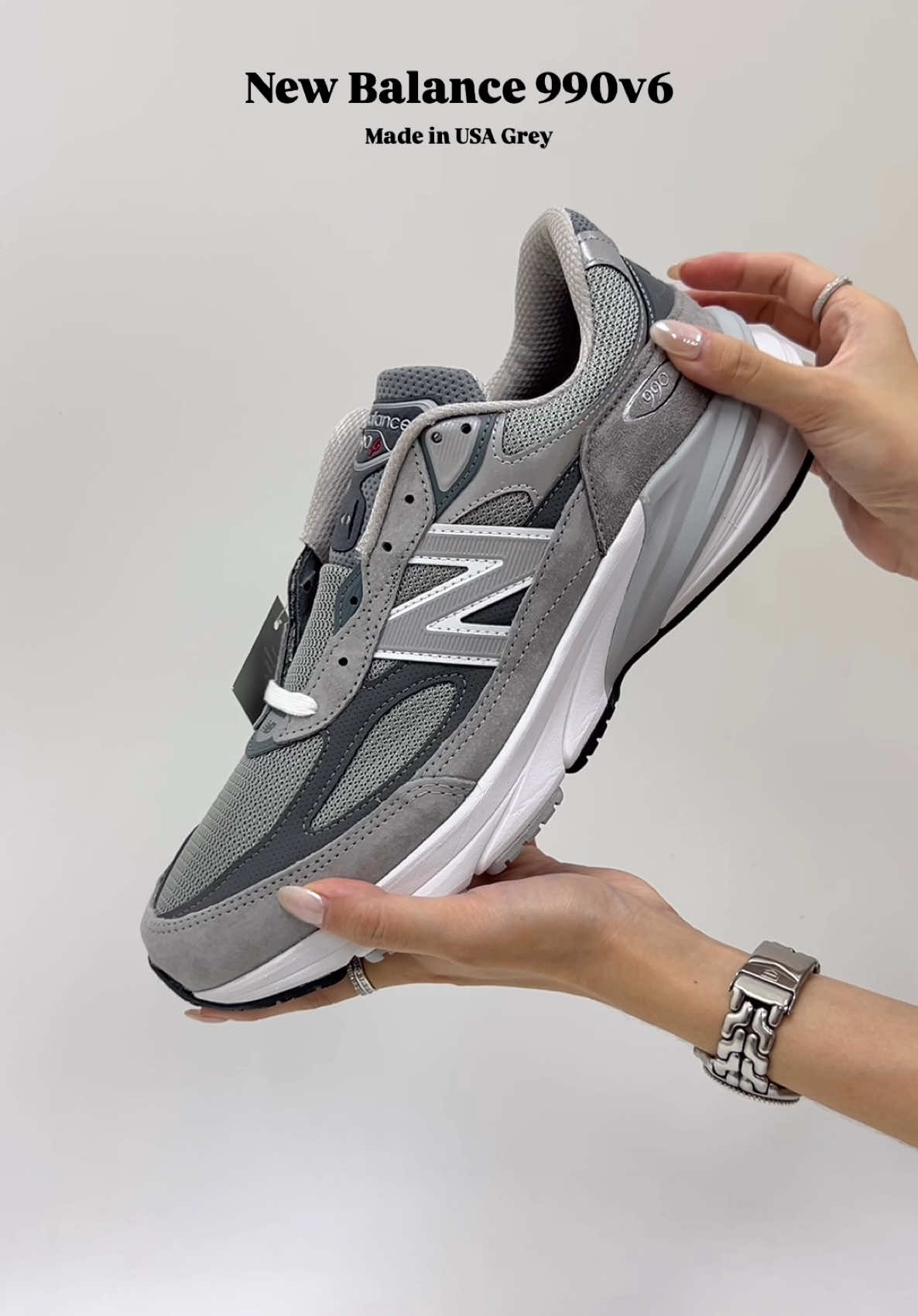 ✨Reviewsbydoublekick: NEW BALANCE 990v6 MiUSA GREY 📲Line: doublekick (มี@ ด้วยนะคะ) สินค้าทุกชิ้นของทางร้านของแท้100% Delivery: 📦Free ems #reviewsbydoublekick#newbalance990#newbalance990v6#newbalance#nb990#nb990v6#newbalance#newbalancemadeinusa 