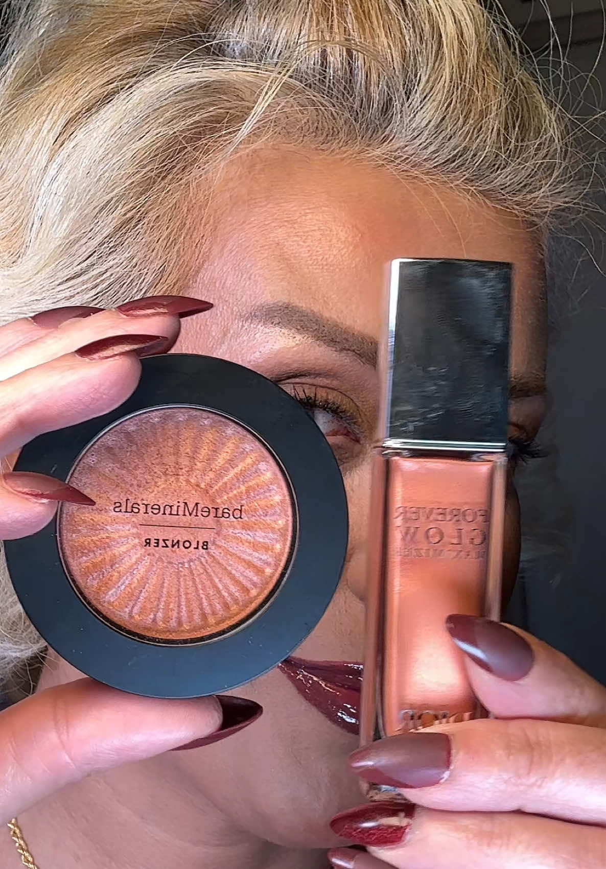 Dior glow(copper) with bare minerals (kiss of copper ) powder  @Diorbeauty @Dior  @bareMinerals  #fyp #viral #diorbeauty #diorbeautylovers #bareminerals #blushhack #blushtutorial #blushing #blushtrend #blushreview #makeup #makeuplook #BeautyTok #beautylover#diorblush #diorblushreview #baremineralblush #diormakeup #baremineralsmakeup 