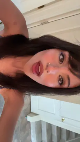 does she know? 