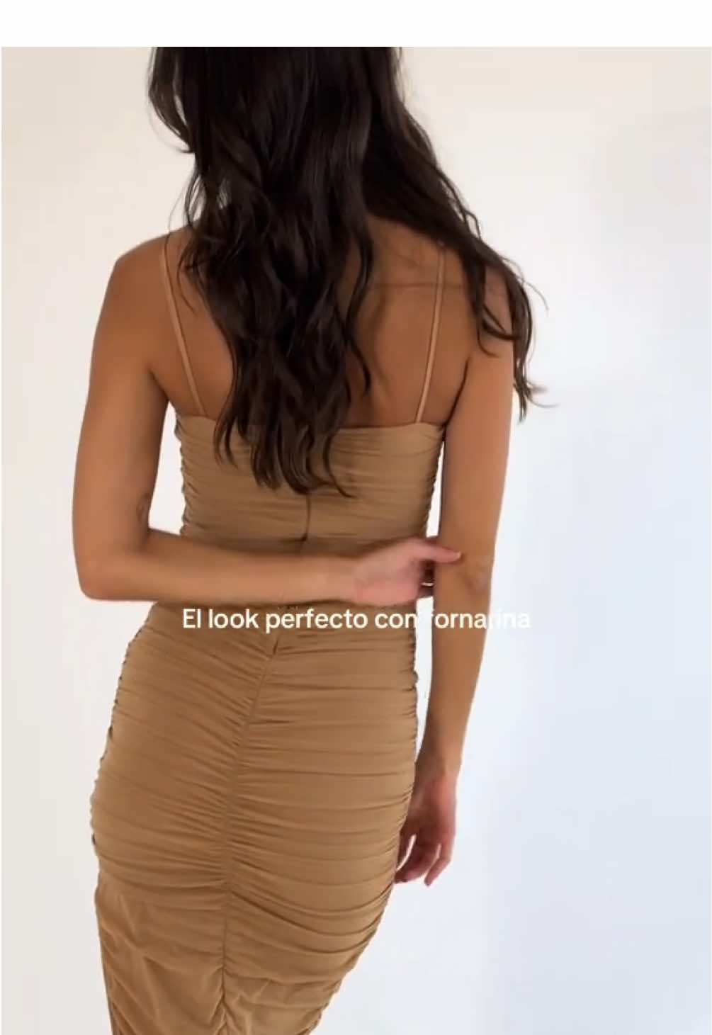 El perfecto look para lucir femenina y sexy, fornarina nude🤎  Compra hoy y recibe de 1-2 días hábiles✨#shopcindel #mx #dresses #online #shopcindel #cindellook #mexico #priscyescoto #vestidos #ventaonline