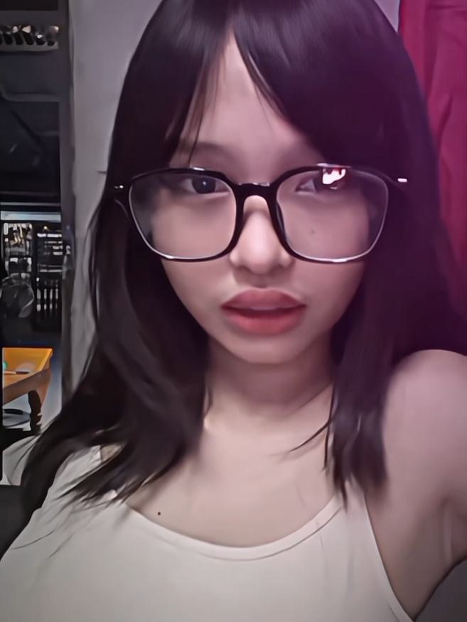 Marikit.. #fyp #foryoupage #viral #girlsedit #pinay #alightmotion #edit #mikasaeditor01 #pinay_tiktok #ramdomgirls #trending #xyzbca #fypツ 