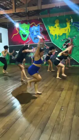 Ensaio de hoje, logo logo, ensaio aberto! #orixananã #oxum #nanã #iemanjá #orixas #dancaafro #danca #acailandia #aruanda #nanãburuquê #afixirê #omolu #exu 