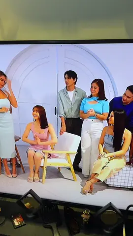 Palakpak na may kasamang sama ng loob