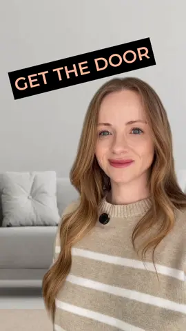 What other phrases can you use “get” with? #englishlesson #learnenglish #englishteacher #phrasalverbs 