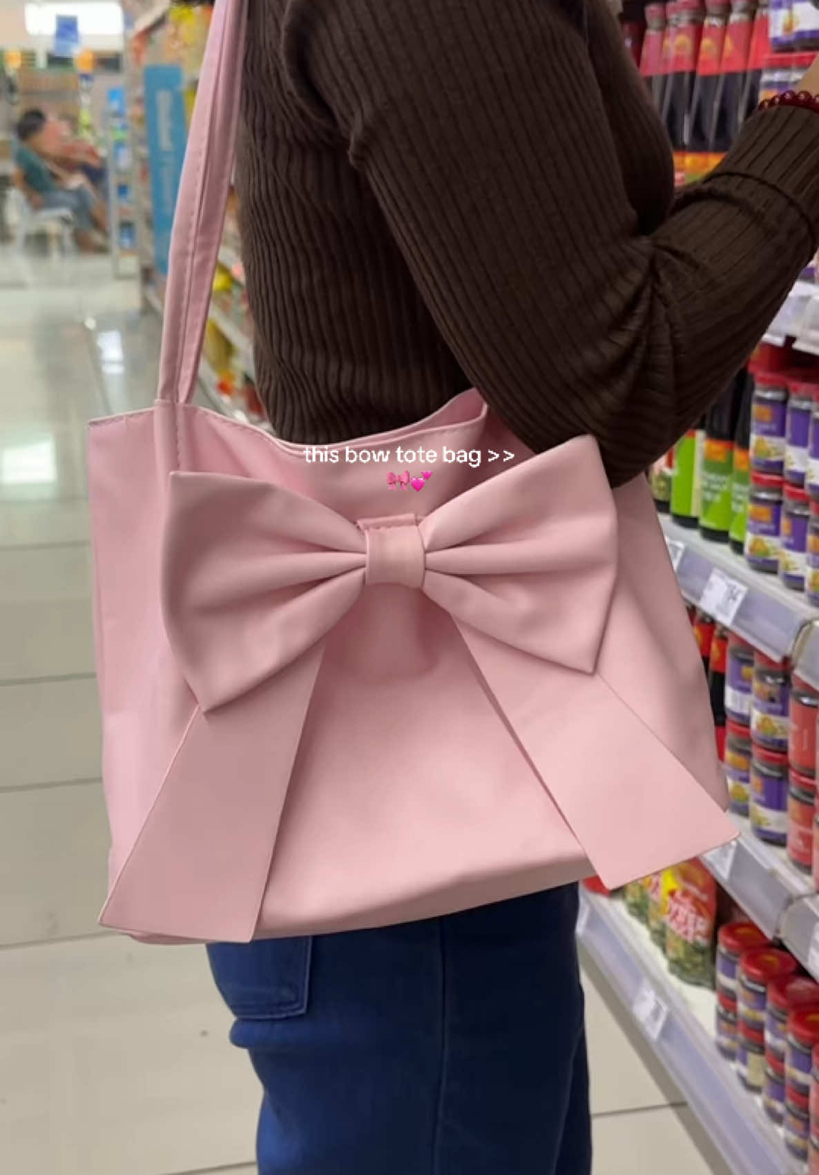 Replying to @dumplingsxxx_0 coquette vibes of this bow bag 🥺🎀✨ #bag #totebag #japanesestylebag #shoulderbag #largecapacitybag #trendybag #womensbag #OOTD #fashionbag