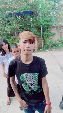 #ចង់ល្បីដូចប្រូដែរ #ចុចបេះដូងម្នាក់មួយផង #ជួបidolនៅក្រៅរួសរាយសាហាវ❤️❤️ #@Mov Gmaz🎠💞 #អត់ចេះរាំ🥲😖