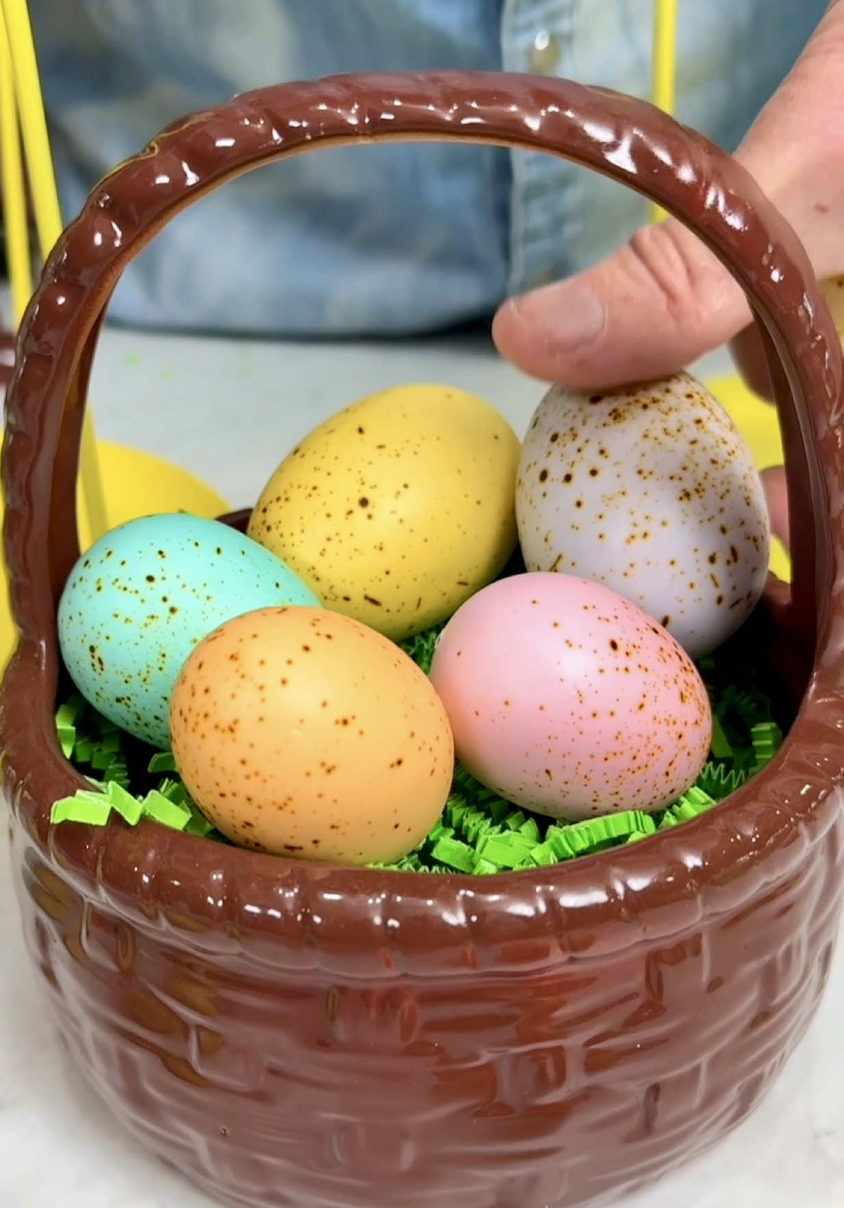 Turn a Plain Porcelain Bunny into a Realistic Chocolate Easter Centerpiece! #DIY #easter #easterbunny #craft #homemade #DIYProjects #BudgetFriendly #DIYInspo #Handmade #Upcycling 