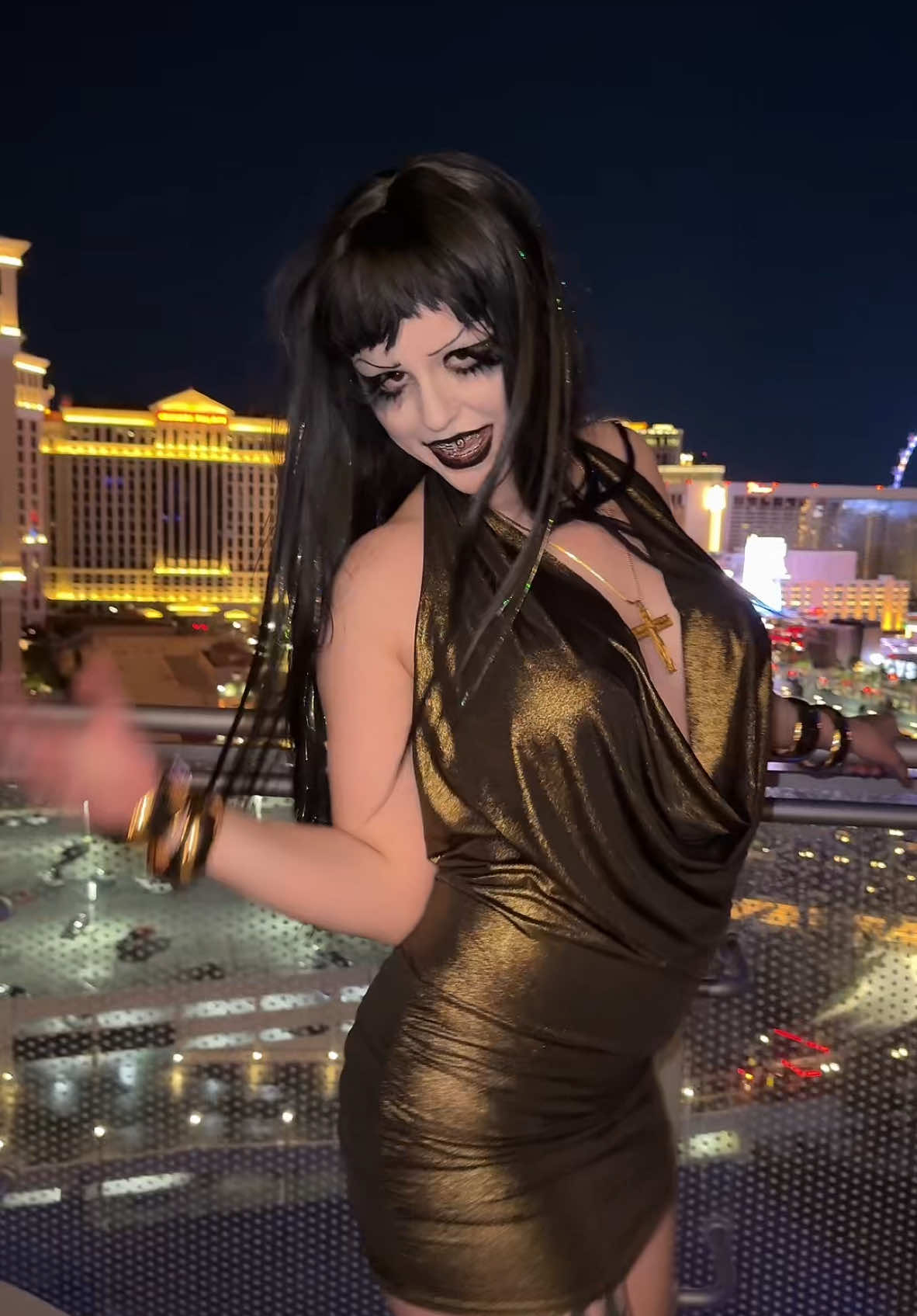 All about the glitter #lasvegas #hairtinsel #fyp 