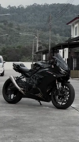 น้องไปอยู่กับเจ้าของใหม่แล้ว🥺  #honda #cbr #cbr650r #fypシ