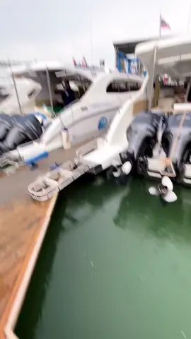 ฝนไม่หยุดผมกูไม่หยุด #รู้เรื่อง#ดันขึ้นฟีดที #อย่าปิดการมองเห็น #มิตรภาพ #เหมือนที่เขาพูดกันแหละเด็กเรือตัวดำ #tiktok #ภูเก็ต 