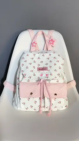 #backtoschool 2025 pake tas teraesthetic yg aku punya🌸🫧✨🧚🏻‍♀️ gimana nih kalian udh siapin tasnya blm?  #tasransel #taswanita #tassekolah #backpack #tasselempang 