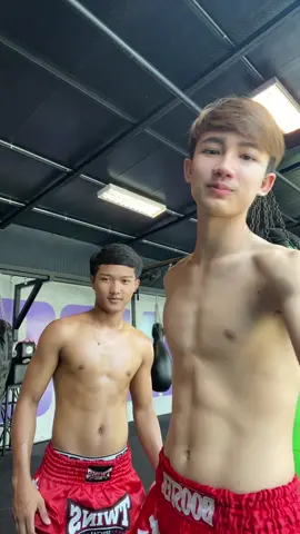 @ขุนศึกเอิร์ธ ครับบ🥊 @ลูฟี่มั้ง😅😜 