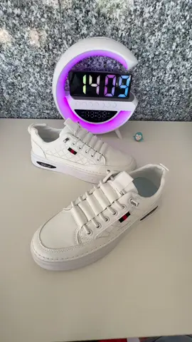 Giày sneaker nam đẹp 2025 #giaynam #giaydanam #giaysneaker #giaythethao #giaydep #xuhuong #foryou #trending #vairal  @CiiN  @lemo  @Quang Anhh 