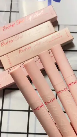 Son “ rổ rá “ học sinh cho các nàng đây #trangtran #xuhuong #sonkemli #menow 