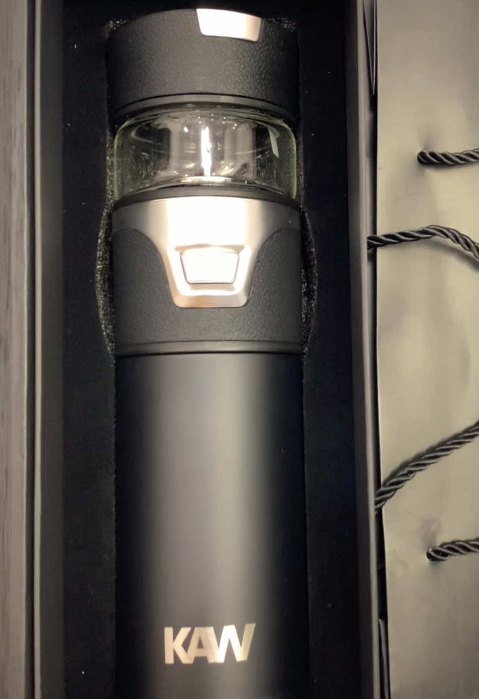 Chiếc bình pha trà vừa tiện dụng vừa siêu xinh có thể làm quà tặng được luôn ạ. #binhphatra #binhphatrakaw 