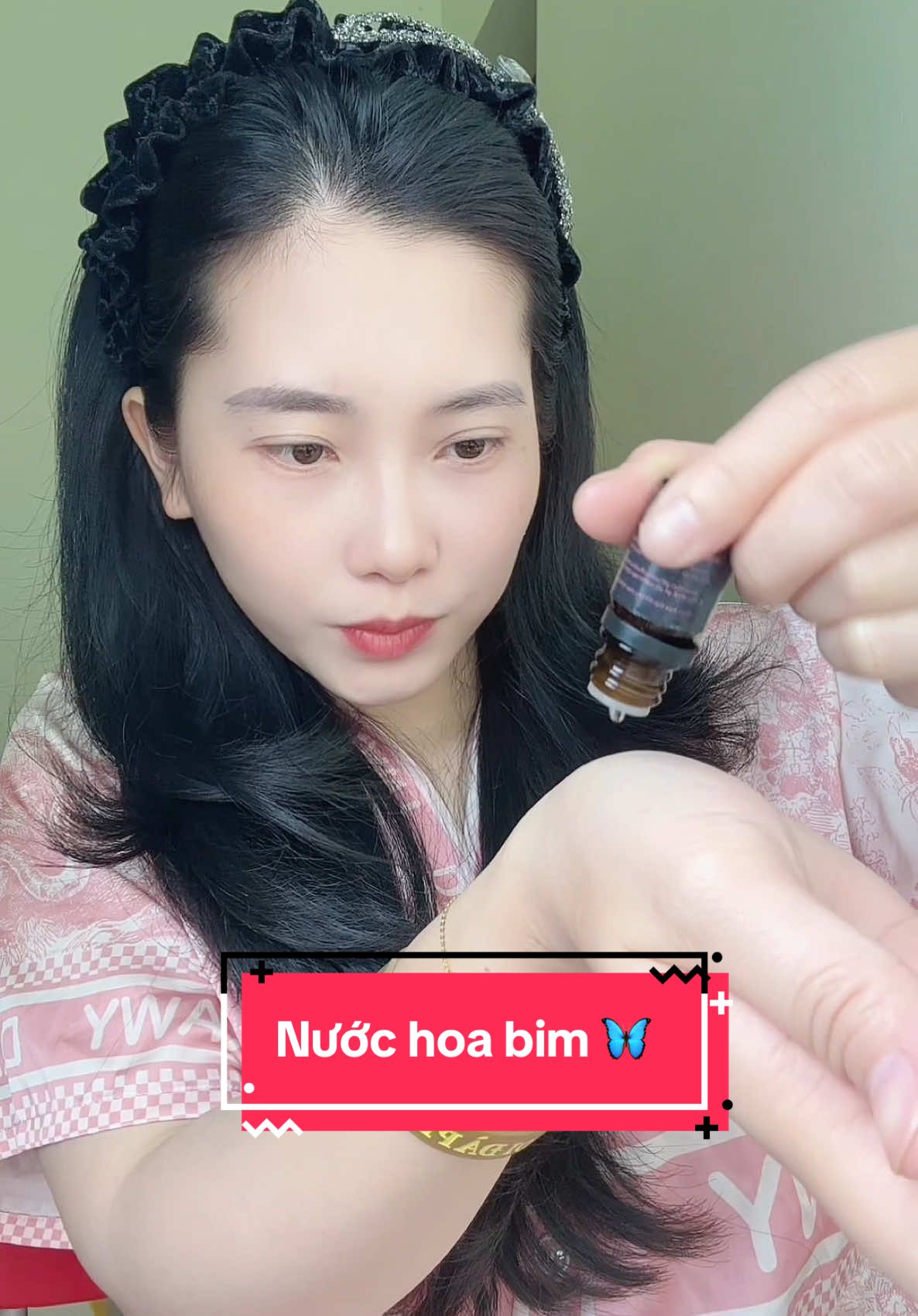 Từ ngày dùng em nó tui tự tin hơn hẳn. Thơm kiểu quyến rũ ấy #mesoctho #mebimsua #nuochoabimbim🦋 