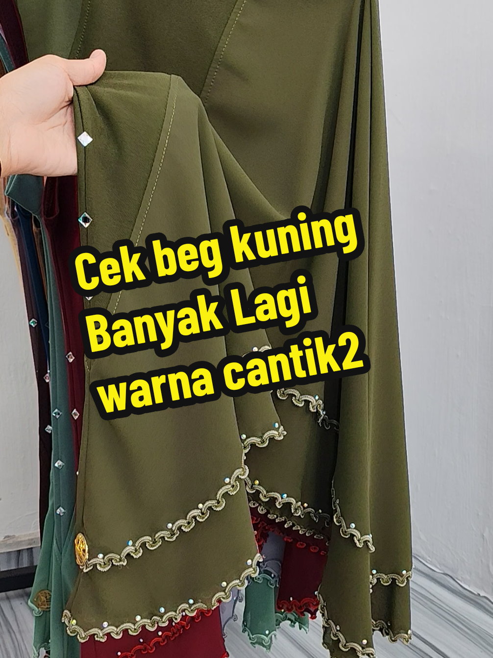 KORANG SUKA WARNA APA??